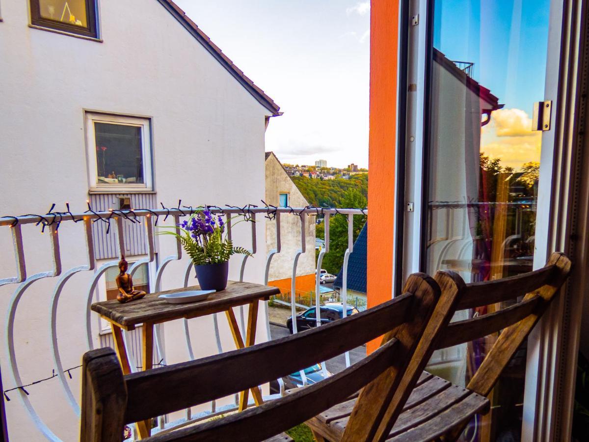 #121 Grosse, Gemuetliche Wohnung In Remscheid-City エクステリア 写真