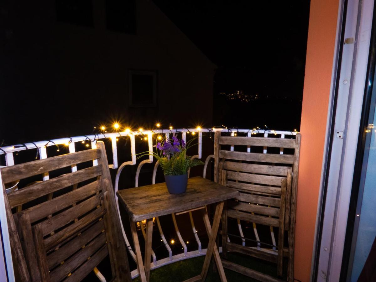 #121 Grosse, Gemuetliche Wohnung In Remscheid-City エクステリア 写真