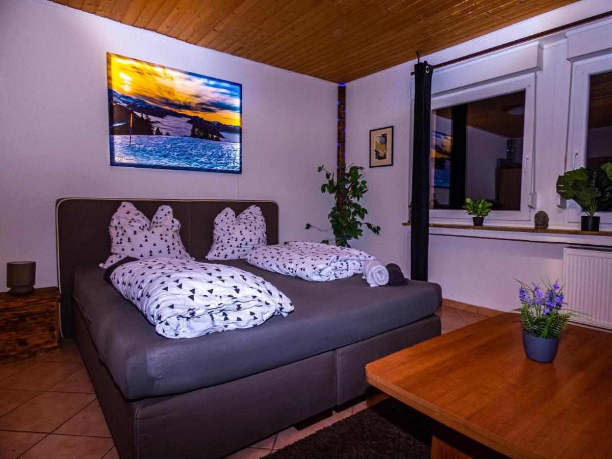 #121 Grosse, Gemuetliche Wohnung In Remscheid-City エクステリア 写真